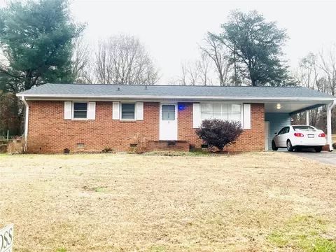112 Howie St, Mount Holly, NC 28120