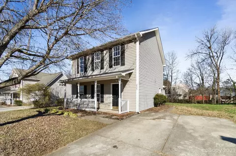 2925 Longspur Dr, Matthews, NC 28105