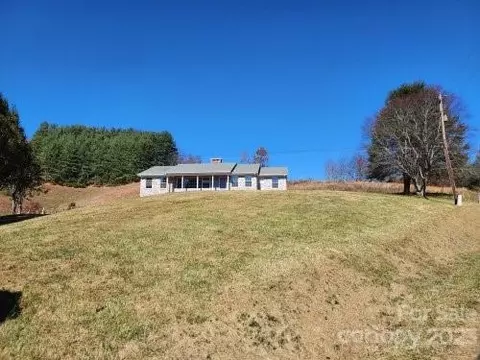 11535 Old Nc Highway 16, Grassy Creek, NC 28631