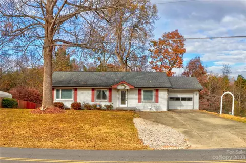 122 Spring Shore Rd, Statesville, NC 28677