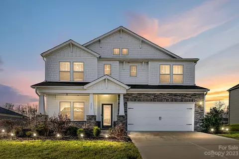 3841 Isenhour Rd, Kannapolis, NC 28081