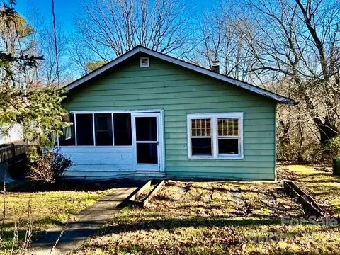 101 Edgar St, Asheville, NC 28806