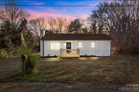 3659 Fieldcrest Nw Cir NW, Concord, NC 28027