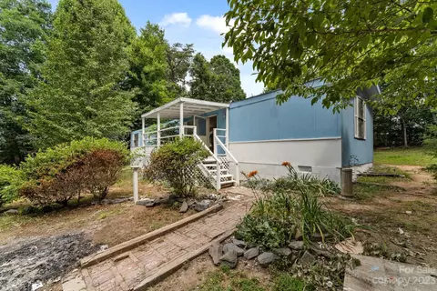 1969 Cooper Ext, Morganton, NC 28655