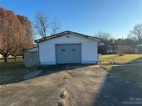200 Gerald Rd, Morganton, NC 28655 photo 7