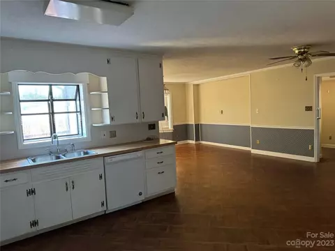 200 Gerald Rd, Morganton, NC 28655 photo 14