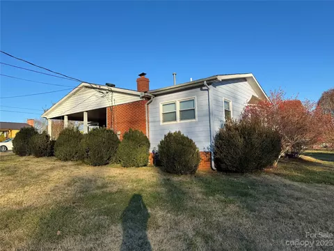 200 Gerald Rd, Morganton, NC 28655 photo 4