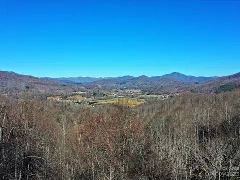 Kitty Lane, Waynesville, NC 28785