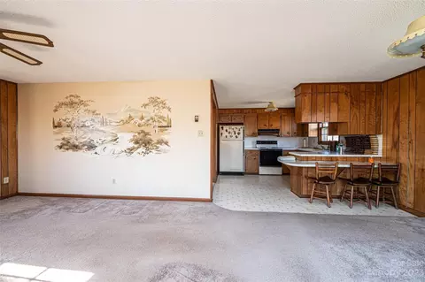 1603 5th Ne St NE, Conover, NC 28613 photo 9