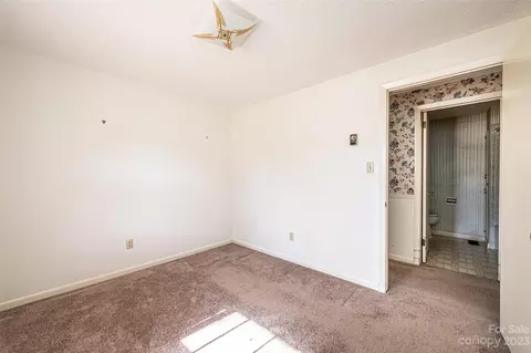 1603 5th Ne St NE, Conover, NC 28613 photo 14