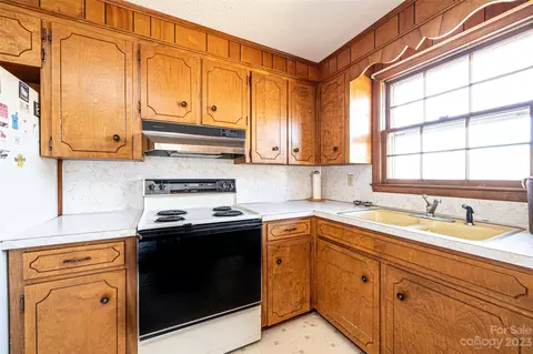 1603 5th Ne St NE, Conover, NC 28613 photo 12