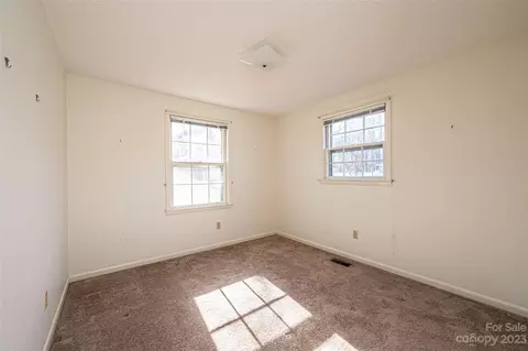 1603 5th Ne St NE, Conover, NC 28613 photo 21
