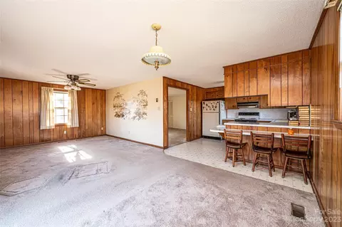 1603 5th Ne St NE, Conover, NC 28613 photo 8