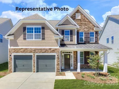 112 Vaughn Ct, Troutman, NC 28166