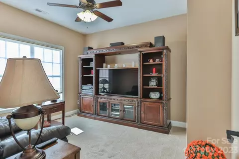 4186 Pickering Dr, Hickory, NC 28602 photo 14