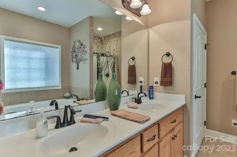 4186 Pickering Dr, Hickory, NC 28602 photo 28