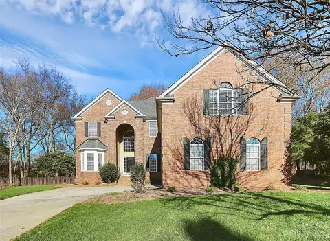 8501 Enfield Ct, Waxhaw, NC 28173