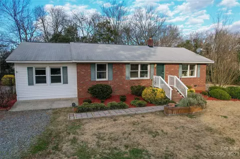 1716 Monterey Dr, Rock Hill, SC 29732
