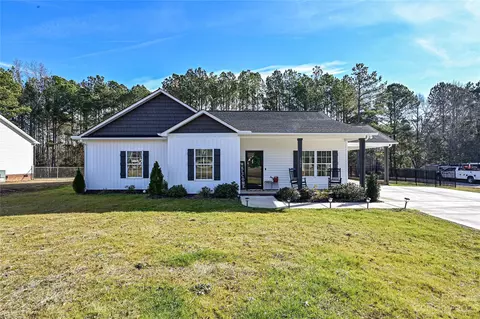 1997 Country Club Dr, Lancaster, SC 29720