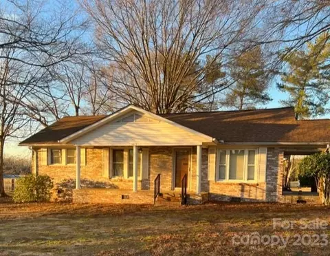 1011 Battle St, Salisbury, NC 28146