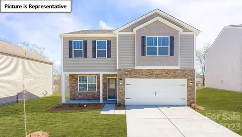 423 Saddlebred Ln, Locust, NC 28097