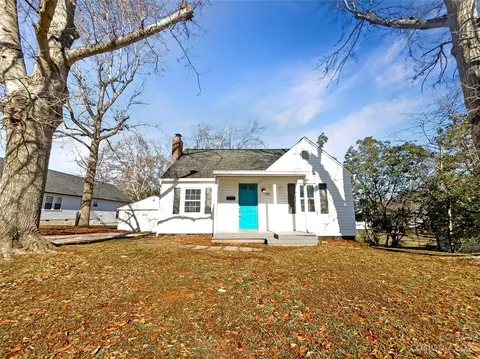 110 Lee Ave, Bessemer City, NC 28016