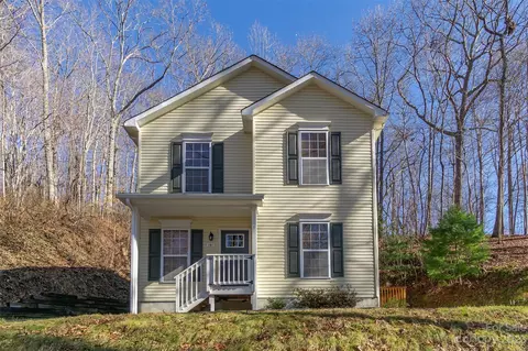 151 Hodges Dr, Waynesville, NC 28786