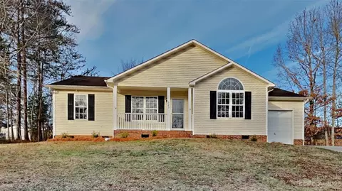 323 Edgewood Park Ct, Landis, NC 28088
