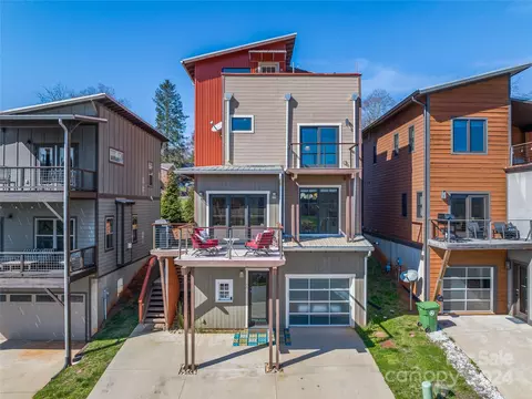 26 Upstream Way, Asheville, NC 28806