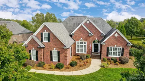 7070 Bovine Ln, Harrisburg, NC 28075