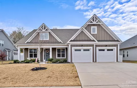 183 Wescot Dr, Concord, NC 28027