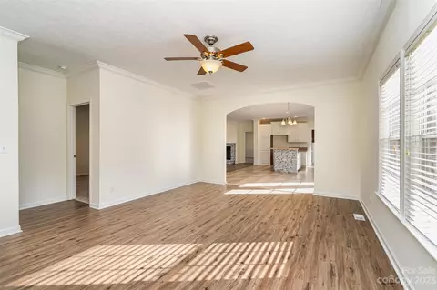 905 13th St, Conover, NC 28613 photo 16