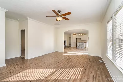 905 13th St, Conover, NC 28613 photo 15