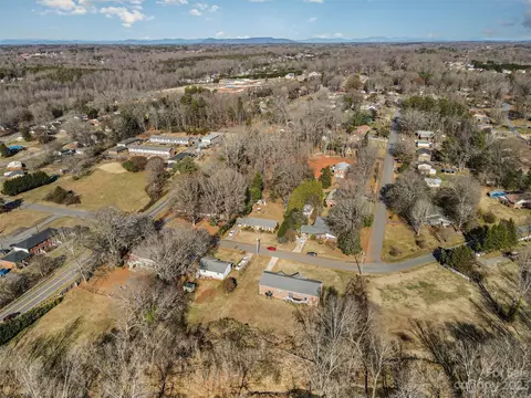 905 13th St, Conover, NC 28613 photo 32