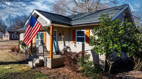 1456 33rd Sw St SW, Hickory, NC 28602