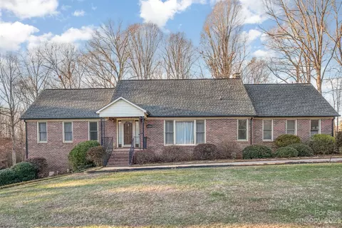 4168 Gordon Dr, Gastonia, NC 28056
