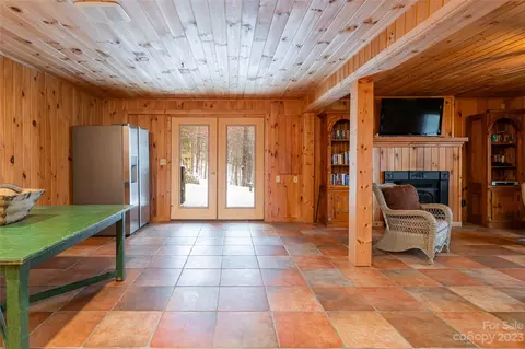 321 Mayapple Ln, Mars Hill, NC 28754 photo 30