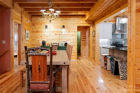 321 Mayapple Ln, Mars Hill, NC 28754 photo 8