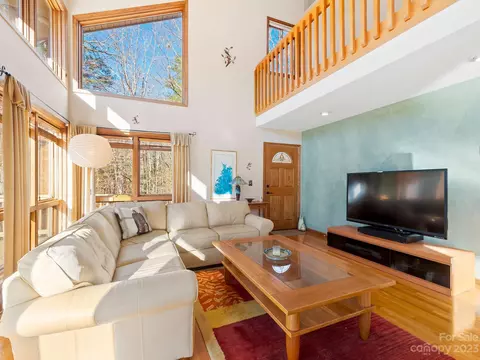 135 Brancer Dr, Mars Hill, NC 28754 photo 8
