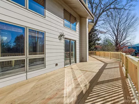 135 Brancer Dr, Mars Hill, NC 28754 photo 5