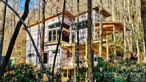 63 Speckled Feather Path, Sapphire, NC 28774