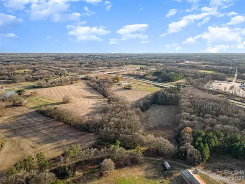 2713 Morgan Mill Rd, Monroe, NC 28110 photo 4