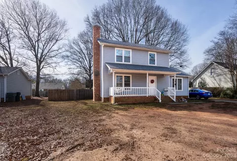 6924 Carriageway Ln, Charlotte, NC 28227