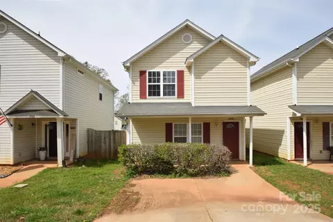 1020 Beaugard Dr, Charlotte, NC 28208