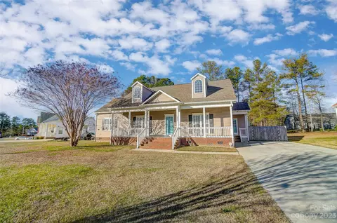 5040 Sedgefield Dr, Lancaster, SC 29720