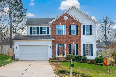 163 Foxtail Dr, Mooresville, NC 28117