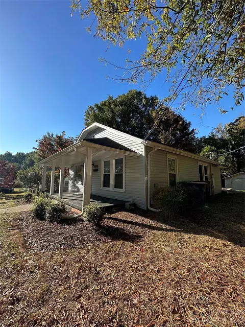 914 Taylor St, Kannapolis, NC 28083 photo 2
