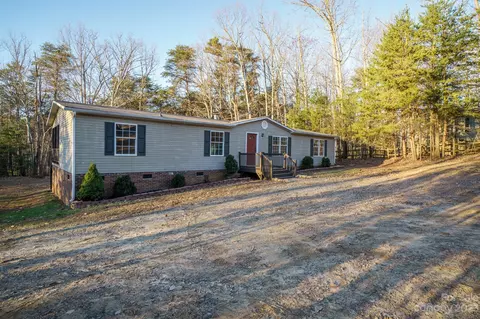 4840 Rocking Horse Dr, Maiden, NC 28650
