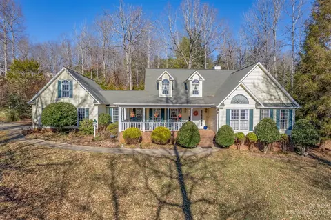 144 Willow Lakes Dr, Rutherfordton, NC 28139