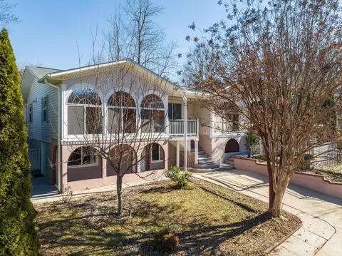 12 Peeler Dr, Asheville, NC 28803